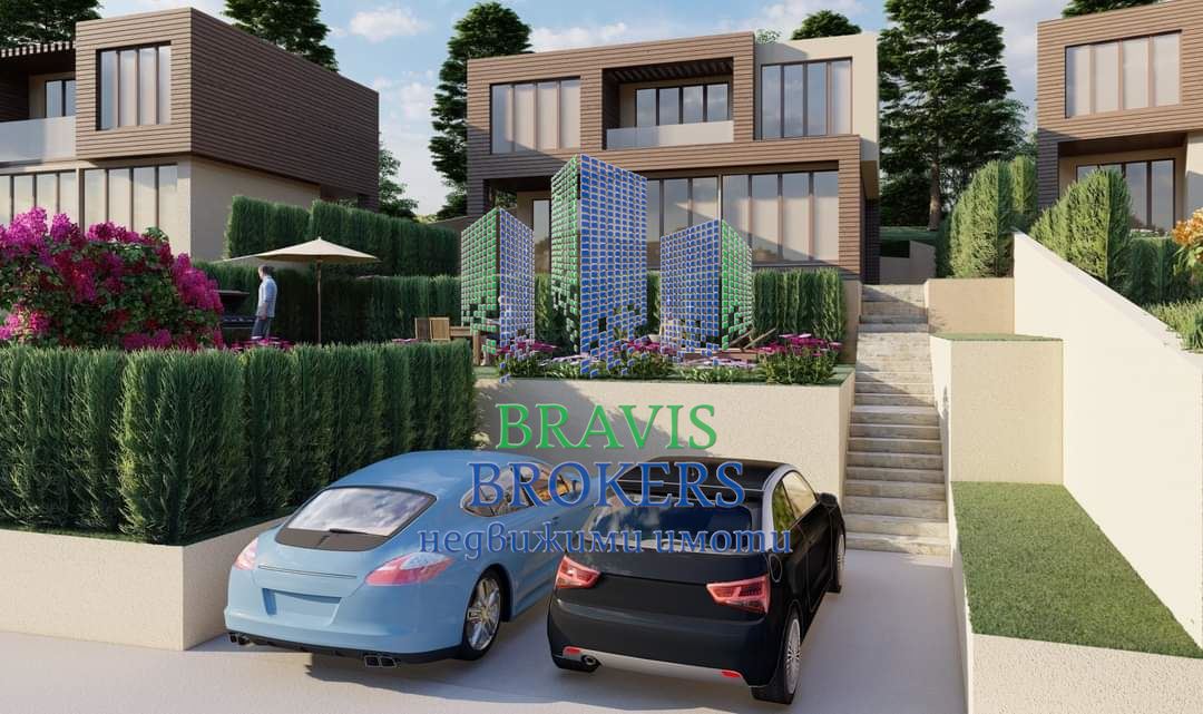 Триетажна къща с морска панорама, двор 520 кв.м и две паркоместа - 0