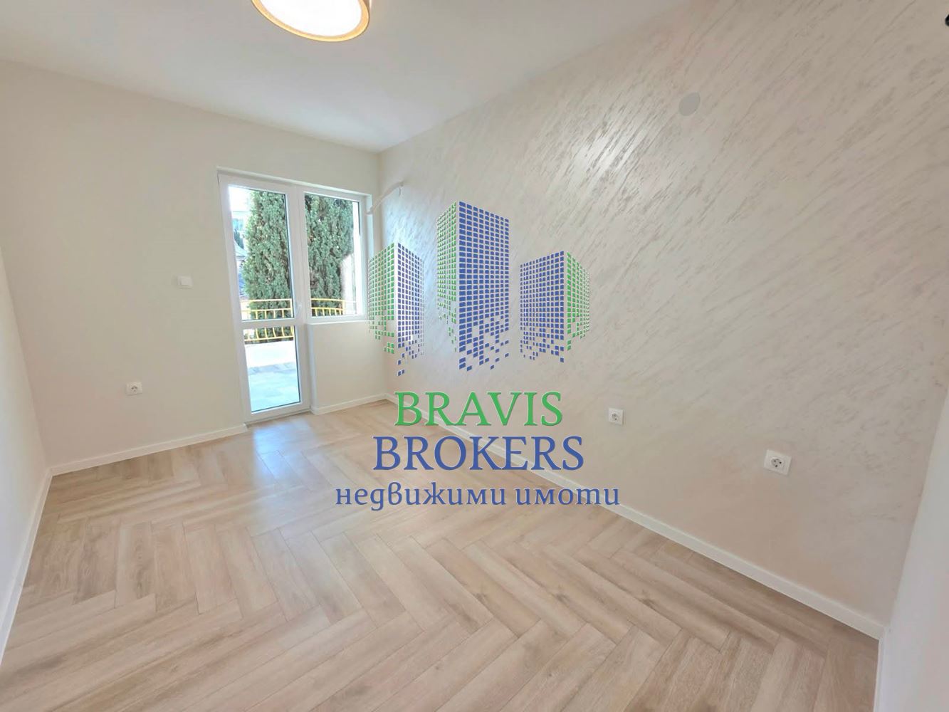 Тристаен апартамент, завършен до ключ, в кв. Бриз – до бул. Васил Левски и горска зона - 0