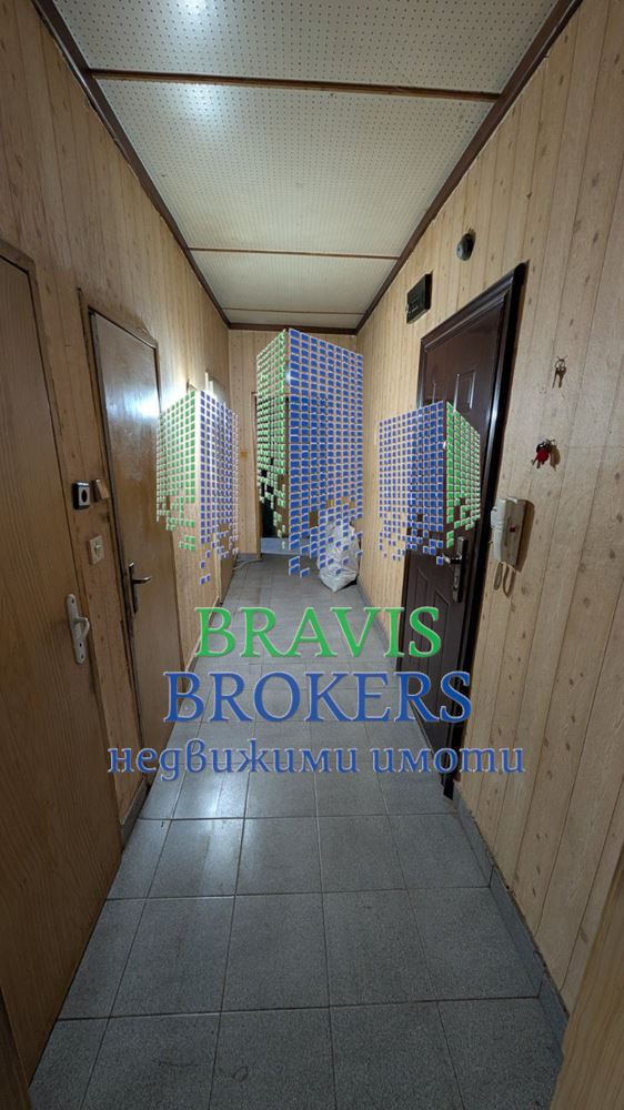 Тристаен апартамент / Младост , гр. Варна - 0