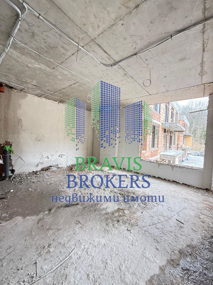 ВАРНА - АЛЕН МАК - ТРИСТАЕН АПАРТАМЕНТ - СРЕДЕН ЕТАЖ - ЛУКСОЗНА СГРАДА - 0