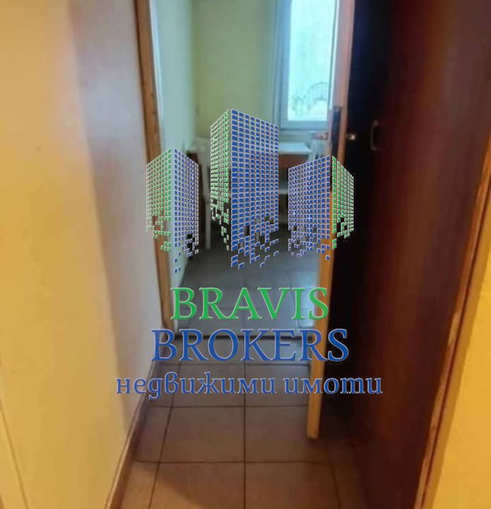 гр.Варна- Младост - Три отделни стаи - 0