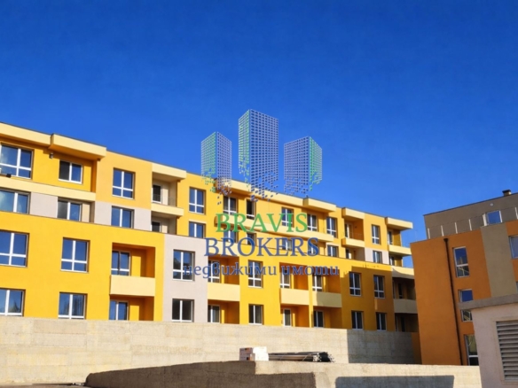 ТРИСТАЕН АПАРТАМЕНТ - ДО МАГАЗИН РЕГАЛ -ЮГ/ЗАПАД - ГОТОВА СГРАДА - 0