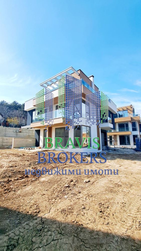 гр. Варна - Траката - Просторна Къща - 0