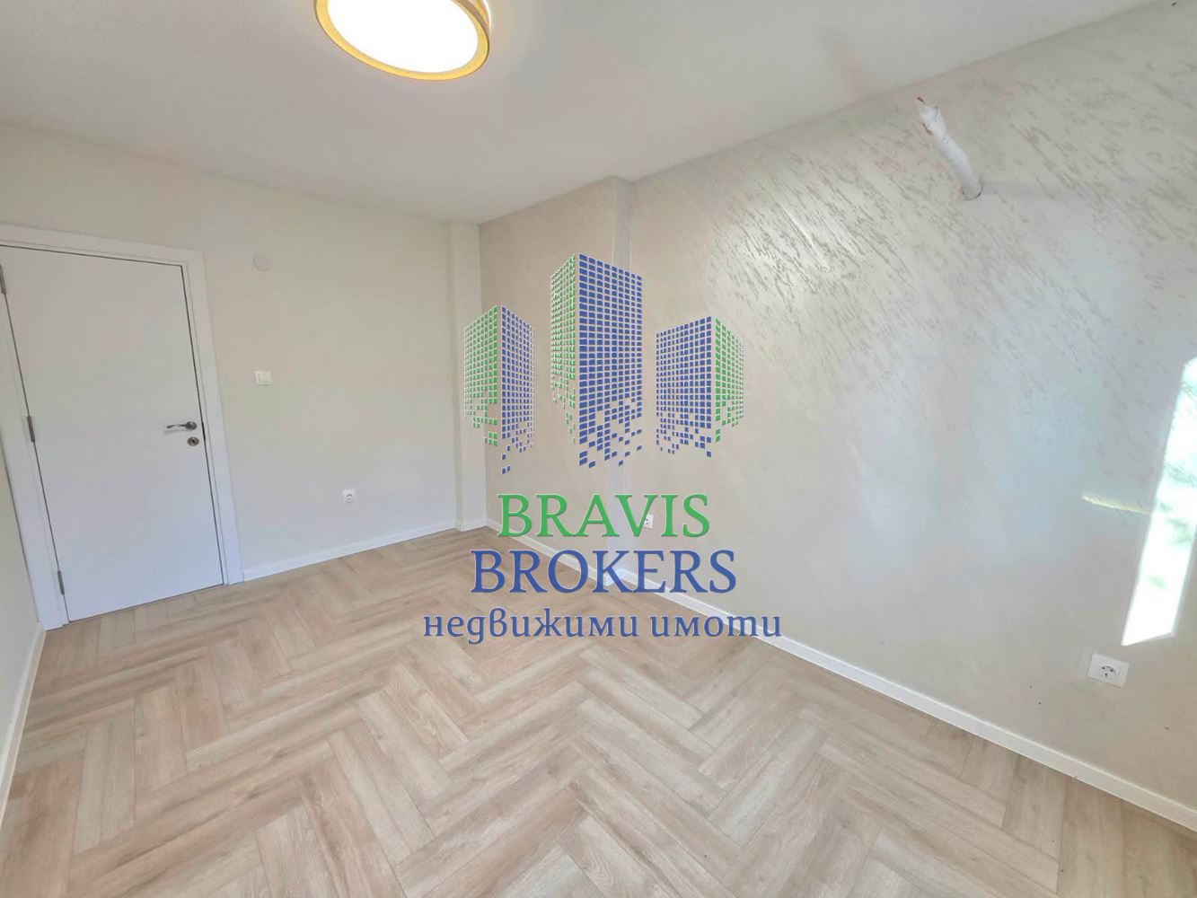 Тристаен апартамент, завършен до ключ, в кв. Бриз – до бул. Васил Левски и горска зона - 0