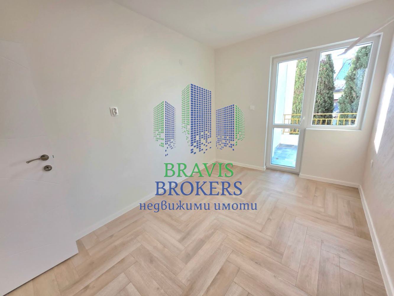 Тристаен апартамент, завършен до ключ, в кв. Бриз – до бул. Васил Левски и горска зона - 0