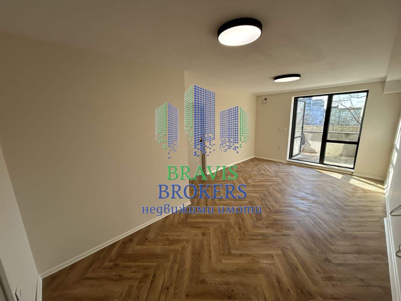 🏡 Тристаен апартамент във Възраждане 2 - 0