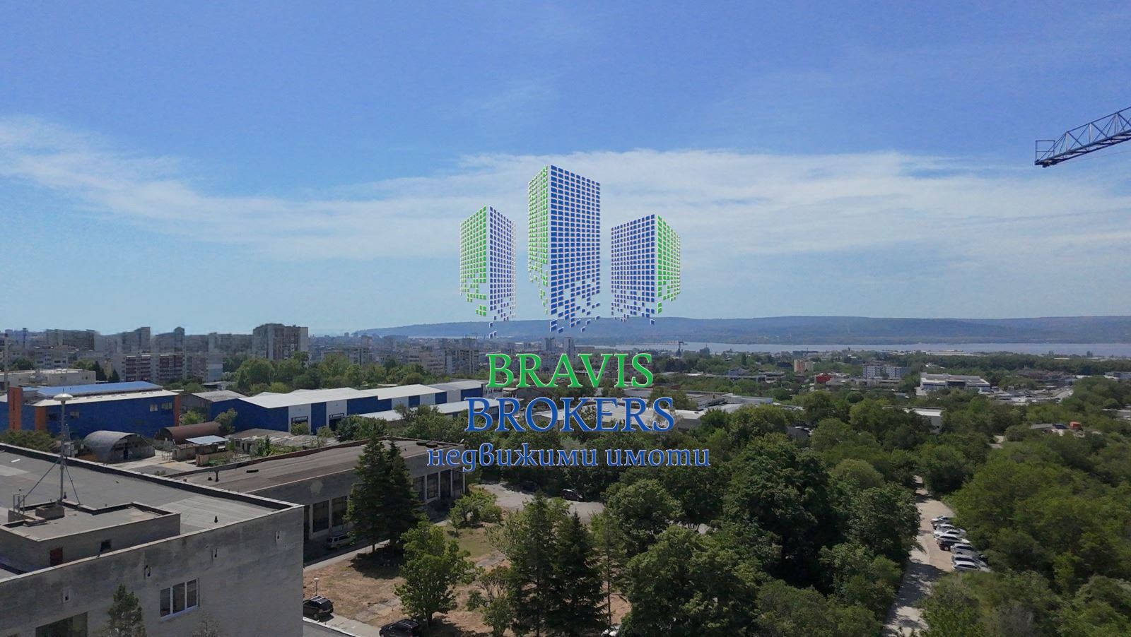 Продава се просторен 3-стаен апартамент в кв. Кайсиева градина, гр. Варна - 0