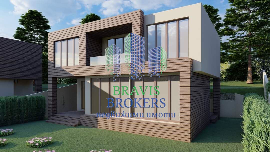 Триетажна къща с морска панорама, двор 520 кв.м и две паркоместа - 0