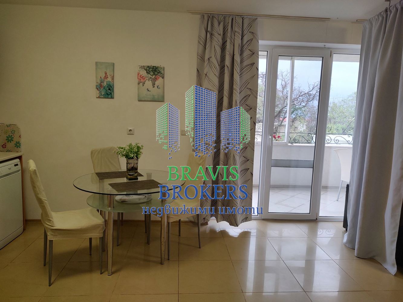 г.ВАРНА – до Св. Константин и Елена– ОБЗАВЕДЕН ДВУСТАЕН – ЗАТВОРЕН КОМПЛЕКС - Топ локация - 0