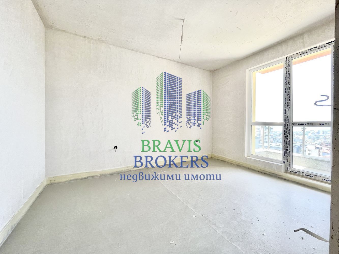 Операта - Отличен тристаен апартамент - Среден Етаж - Разсрочено плащане - 0