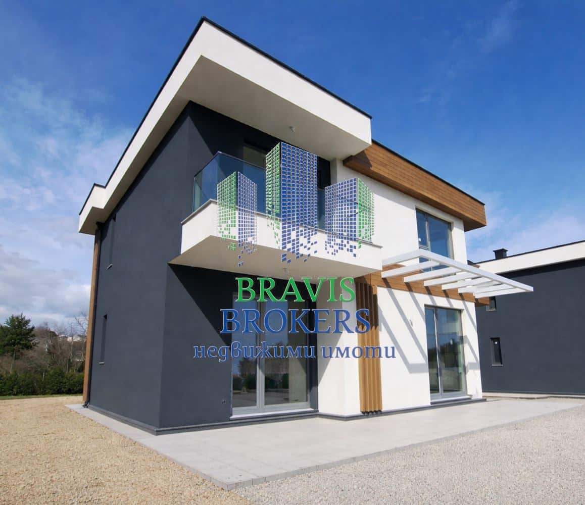 Луксозна двуетажна къща с морска панорама - 0