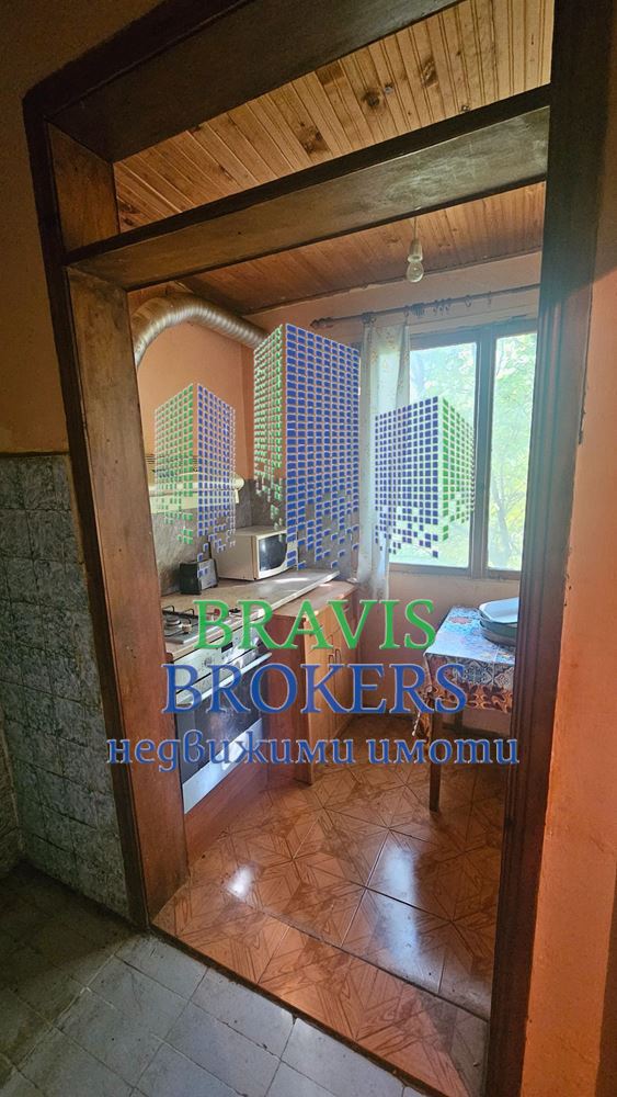 Тристаен апартамент / Младост , гр. Варна - 0