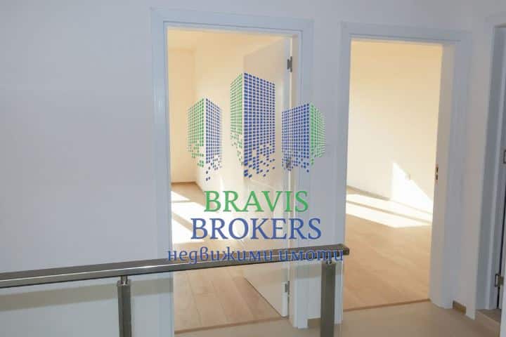 ГР.ВАРНА - БРИЗ - ЧЕТИРИСТАЕН - 0