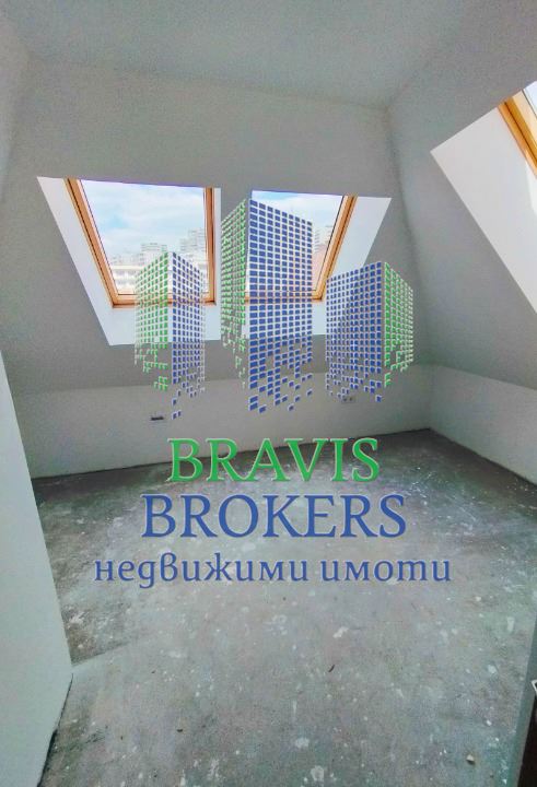 Просторен 4-стаен апартамент за продажба в кв. Левски , гр. Варна - 0