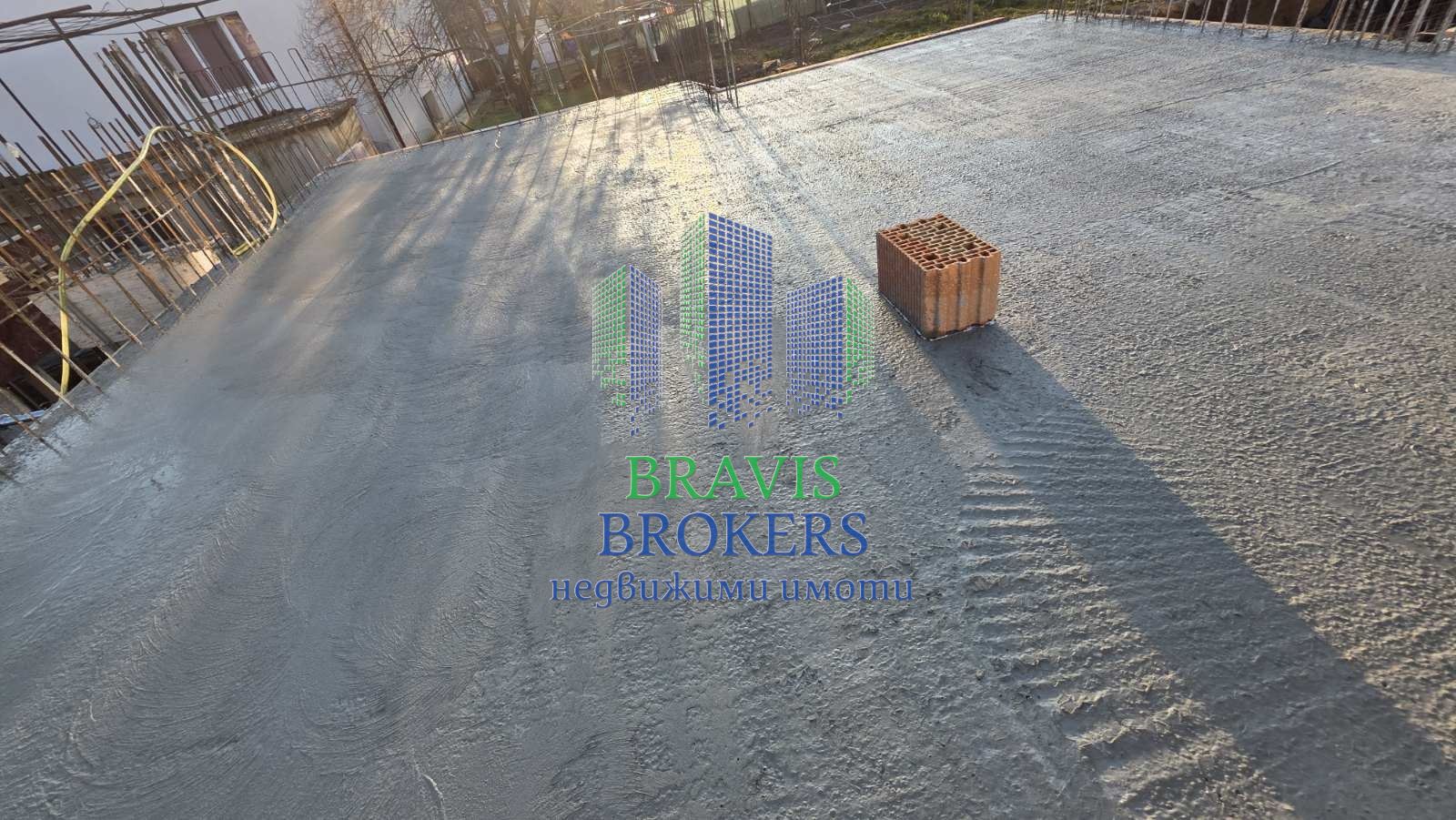 ВАРНА ВИНИЦА - ТРИСТАЕН АПАРТАМЕНТ – БОНУС СОБСТВЕН ДВОР – МАЛКА БУТИКОВА СГРАДА - 0