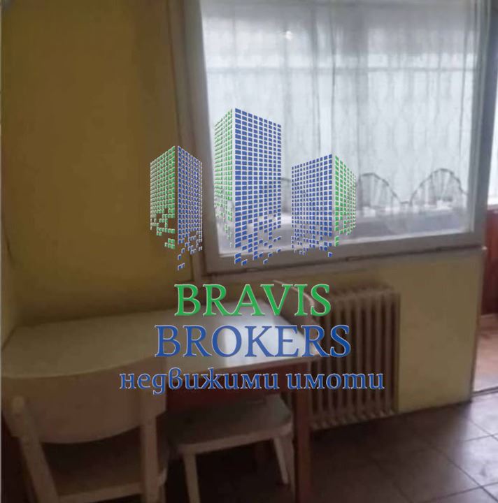 гр.Варна- Младост - Три отделни стаи - 0