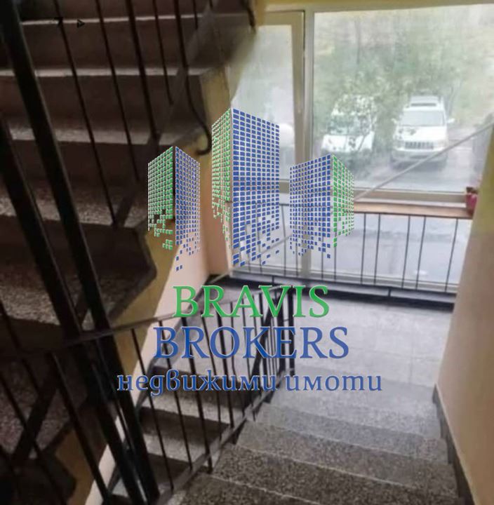 гр.Варна- Младост - Три отделни стаи - 0