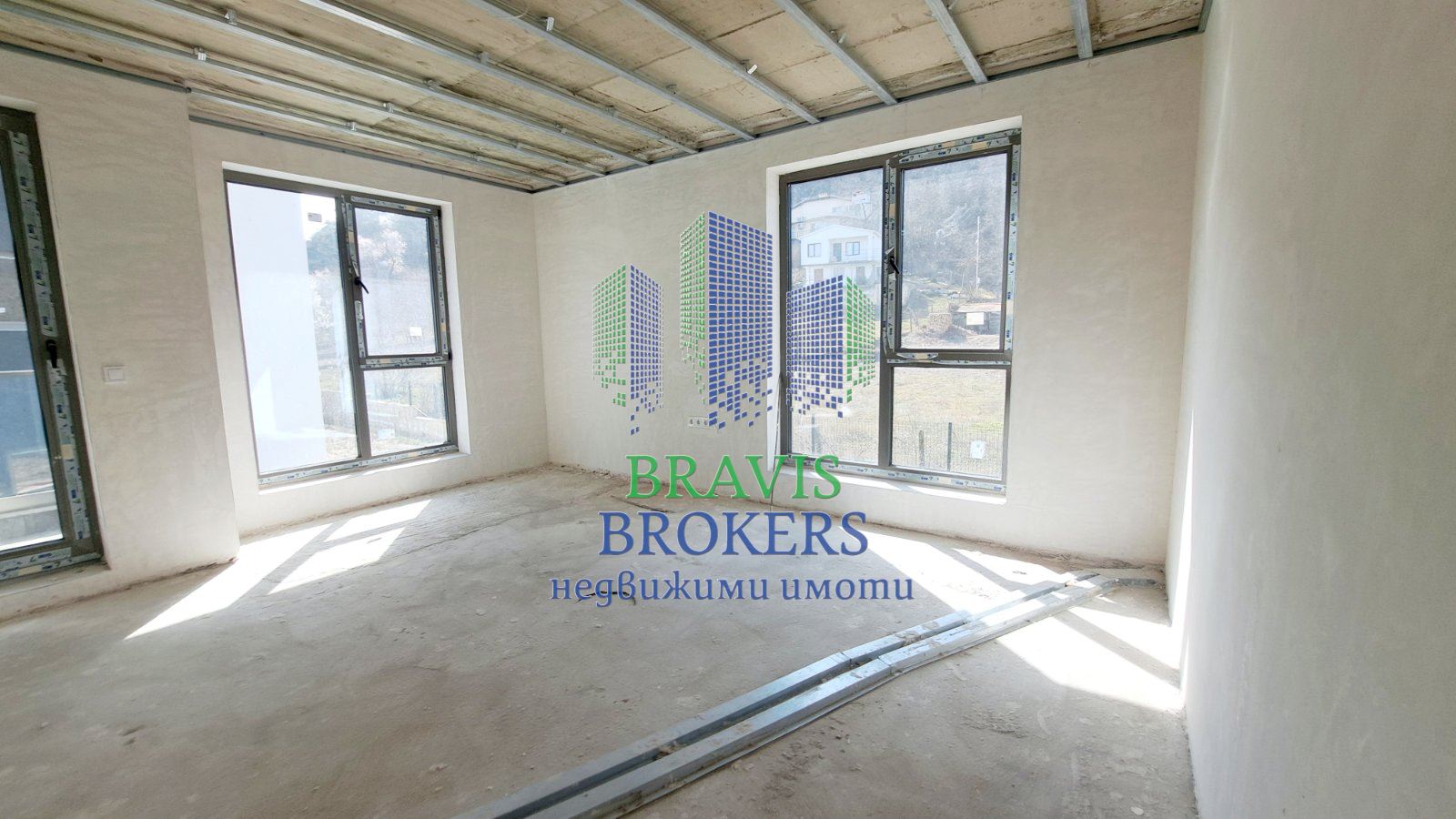 гр. Варна - Траката - Просторна Къща - 0