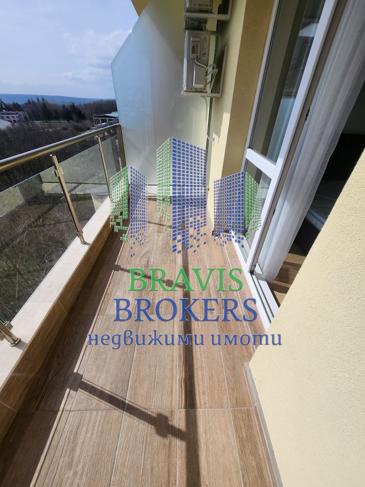 Напълно обзаведен двустаен апартамент - Паркомясто в цената - Запад - 0