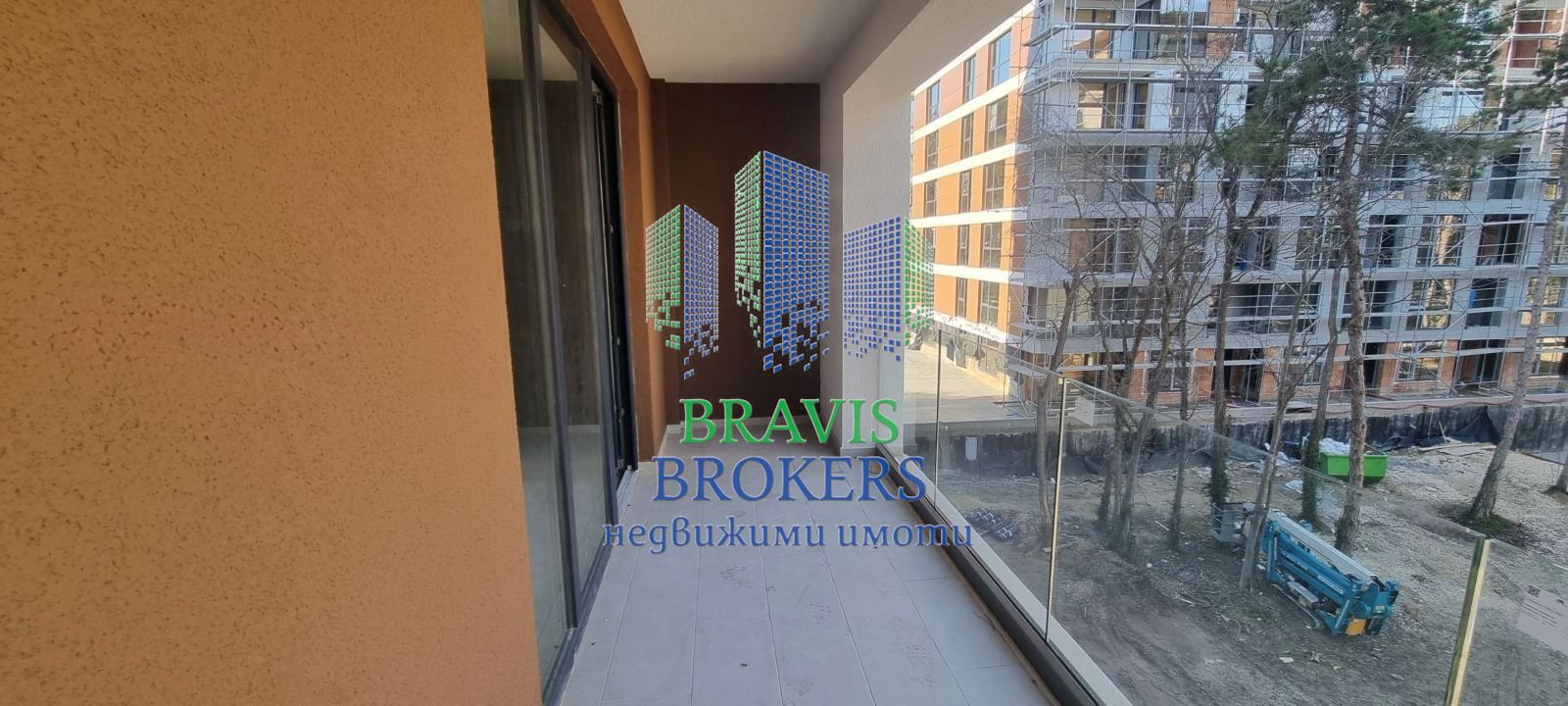 г.Варна, Аспарухово – ПРОСТОРЕН ДВУСТАЕН – ЛУКСОЗНА СГРАДА - СРЕДЕН ЕТАЖ - ТОП ЛОКАЦИЯ - 0