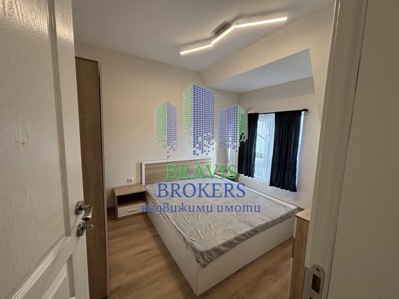 ВАРНА КОЛХОЗЕН ПАЗАР – ЮЖЕН - НАПЪЛНО ОБЗАВЕН ДВУСТАЕН – ТУХЛЕНА СГРАДА – ПАНОРАМА – ТОП ЦЕНА ! - 0