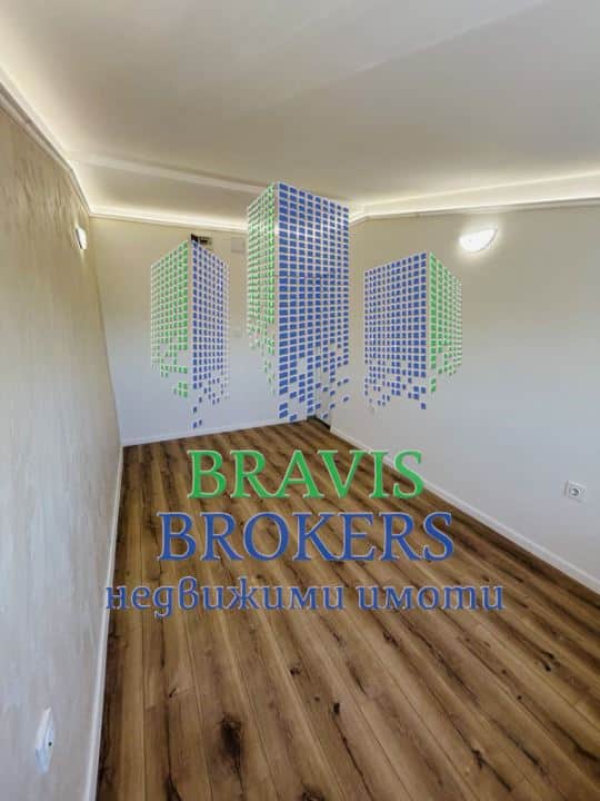 Двустаен апартамент в ТОП центъра на Варна – след основен ремонт, южно изложение - 0