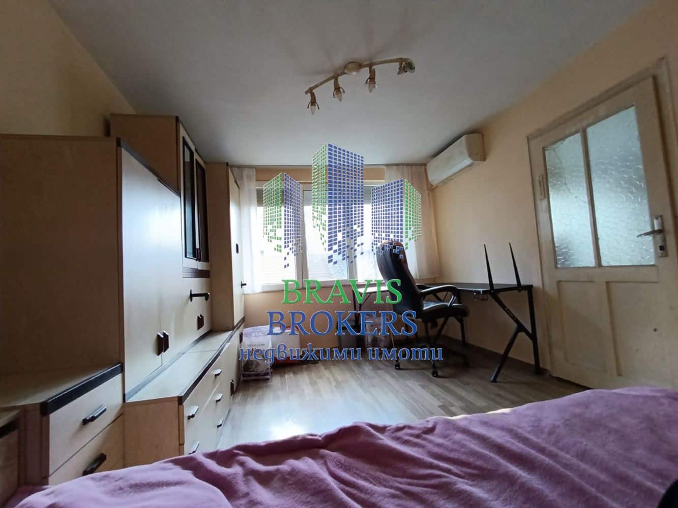 🏡 Продава се двуетажен къща / мезонет в Варна - до Гранд мол - 0