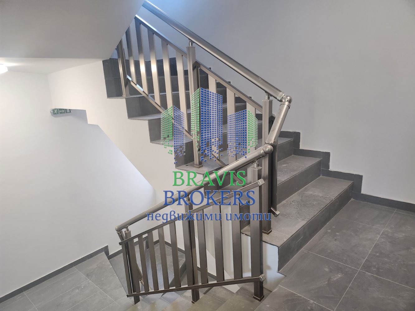 ВАРНА ЦЕНТЪР - ДВУСТАЕН АПАРТМАЕНТ - СРЕДЕН ЕТАЖ - ТОП ЛОКАЦИЯ - 0