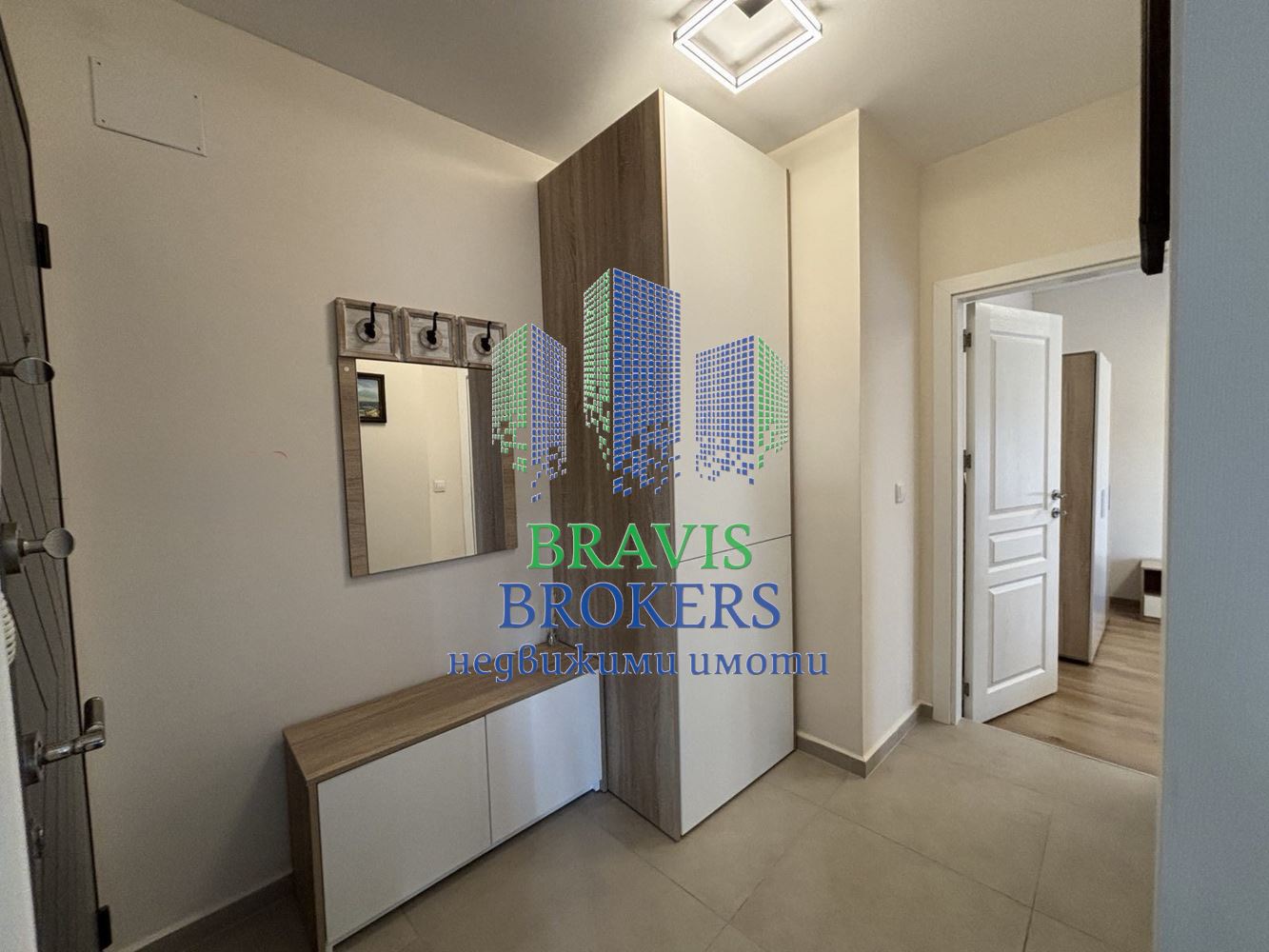 ВАРНА КОЛХОЗЕН ПАЗАР – ЮЖЕН - НАПЪЛНО ОБЗАВЕН ДВУСТАЕН – ТУХЛЕНА СГРАДА – ПАНОРАМА – ТОП ЦЕНА ! - 0