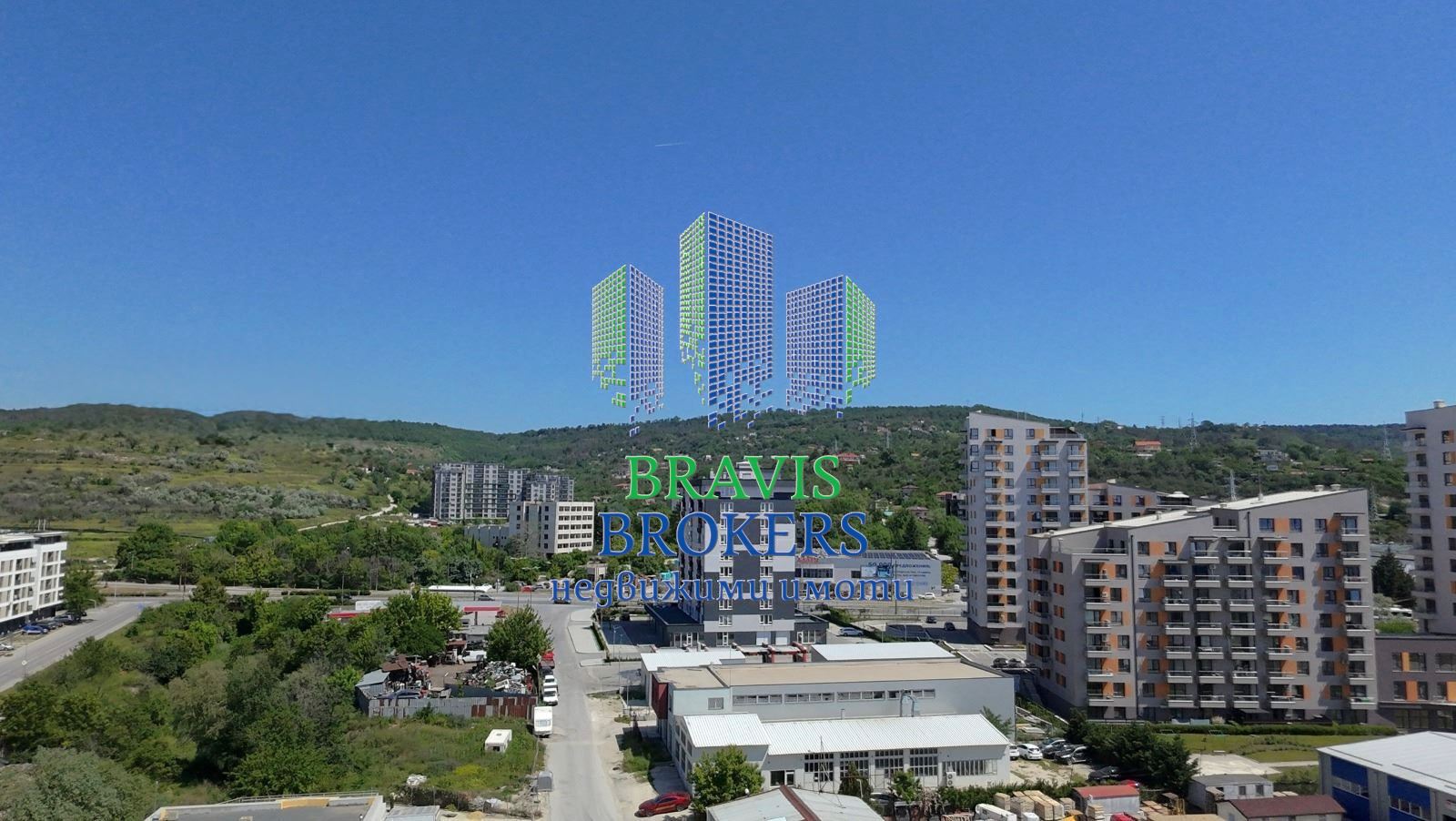 Продава се просторен 3-стаен апартамент в кв. Кайсиева градина, гр. Варна - 0
